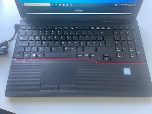 Ordinateur portable "Fujitsu Lifebook E556" - Photo 2/6