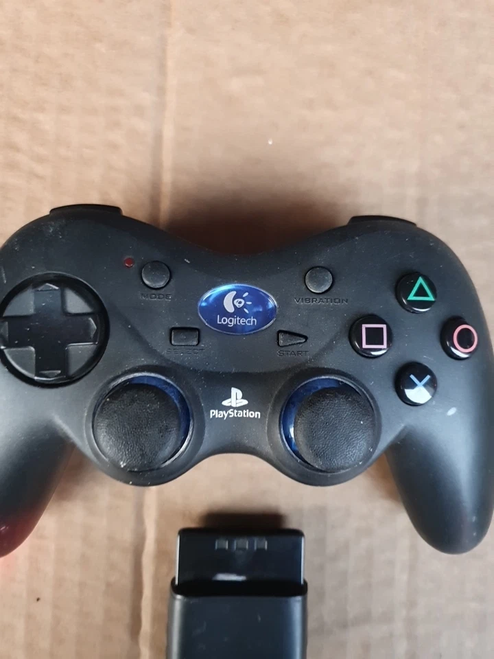 Controle sem fio Logitech PS2 com dongle - Testado - Imagem 3 de 3