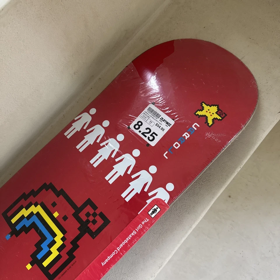 NIÑA MONOPATÍN SANRIO HELLO KITTY MIKE CARROL 45ª CUBIERTA NUEVO SELLADO 8,25” Foto 3 de 4