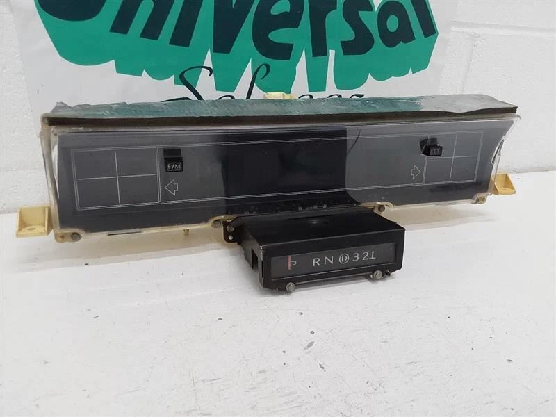 1989 Cadillac Fleetwood velocímetro painel de instrumentos - Imagem 2 de 4