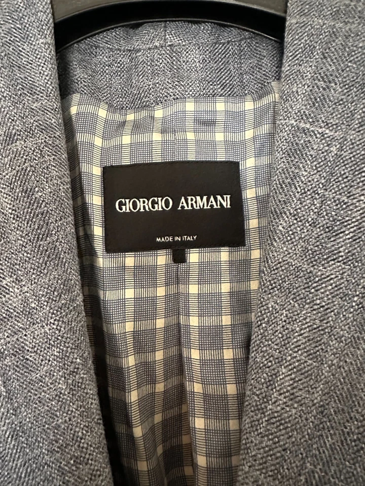 Blazers para mujer Emporio Armani azules hechos en Italia talla US 38 Foto 2 de 4