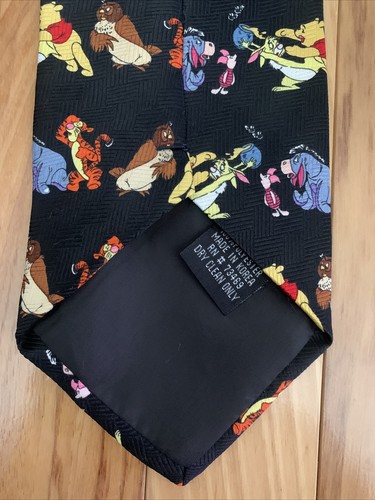 Disney Winnie The Pooh Men's Character Neck Tie - Vintage - All Characters - Picture 6 of 7