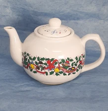 Christmas Theme Musical Notes Teapot 6" Tall 980's