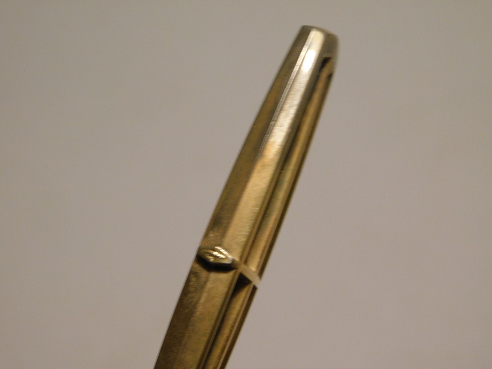 GOLD 20032011 Lincoln Town Car Hood Ornament Emblem Chrome Grille