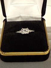 1.10 total cwt Natural Princess Diamond Platinum Engagement Ring.EGL Certified.