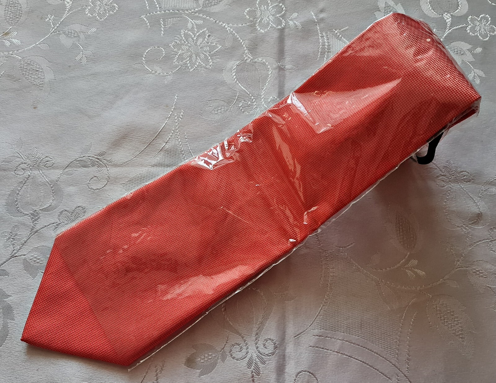 CORBATA PARA HOMBRE VINTAGE AUTÉNTICA ITALIA ERMENEGILDO ZEGNA SEDA SALMÓN SÓLIDO