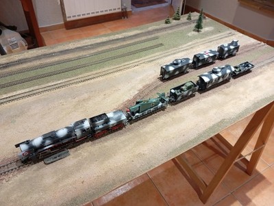 PIKO - GUTZOLD, MEGA WWII MILITARY TRAIN SET WITH ENGINE AND 7 WAGONS, SCALE HO