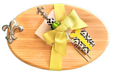 Fleur-De-Lis Cutting Board Set with Serving Fork 2-Piece Holiday Serveware