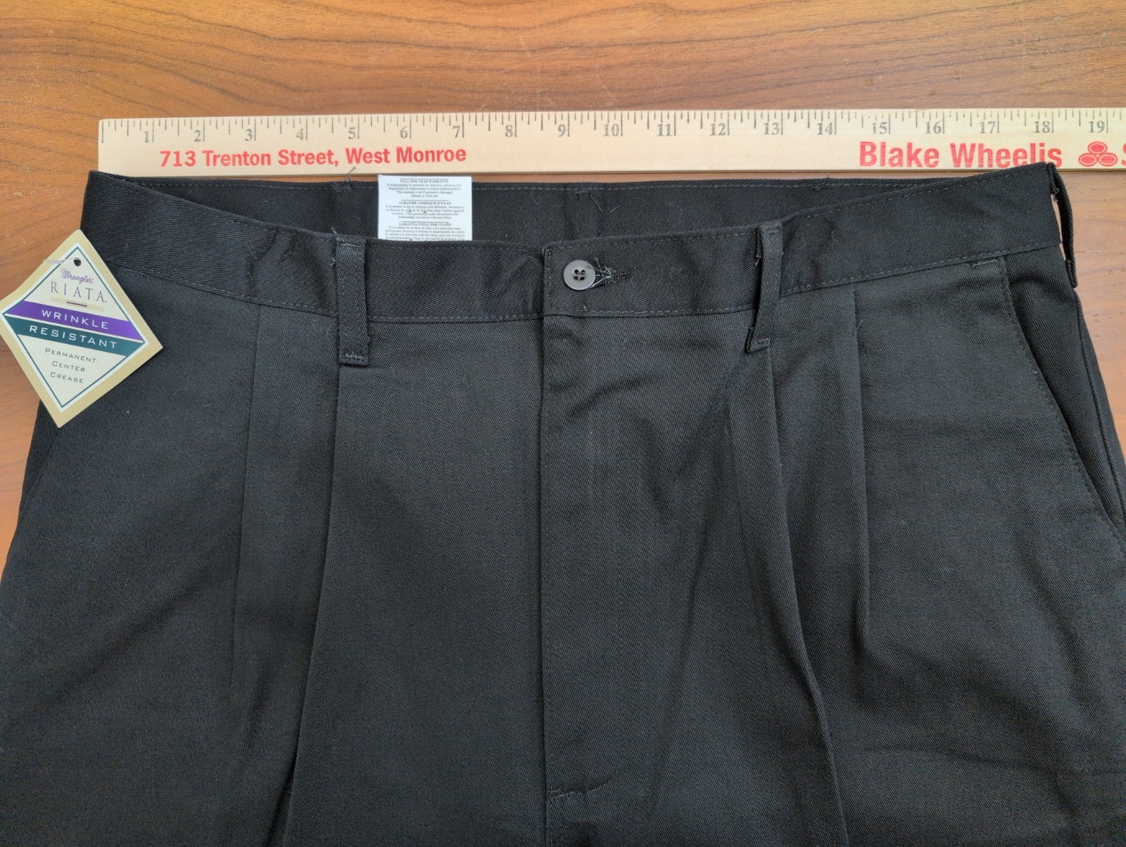 NWT Wrangler Riata Men’s 36x36 Relaxed Fit Pleated Black Casual Chino Pants
