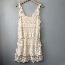 AEO American Eagle Size Medium Cream Crochet Lace Boho Romantic Feminine Hippie