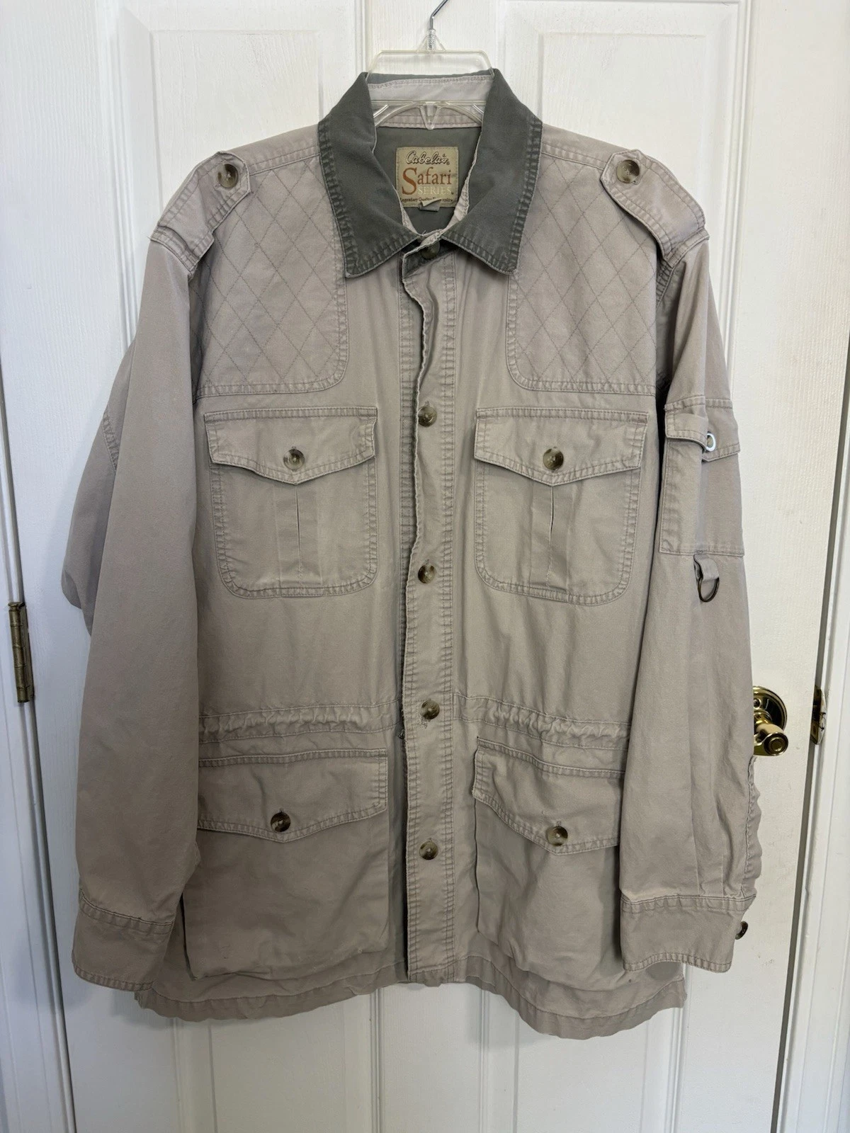 Vtg Cabela’s Safari Barn Chore Coat Men’s Large Pockets Africa Map Gorpcore
Opens in a new window or