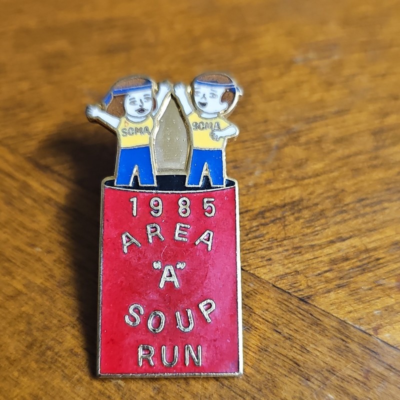1985 Area A Soup Run Red Enamel Metal Pinback Button Pin Badge-Style