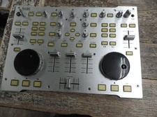Hercules RMX Console DJ Mix Controller - Not Functional Powers On *****