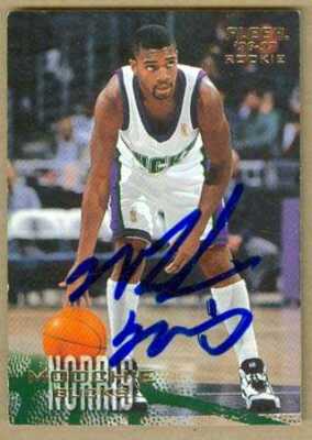 Moochie Norris autographed Basketball Card (Milwaukee Bucks) 1997 Fleer #215