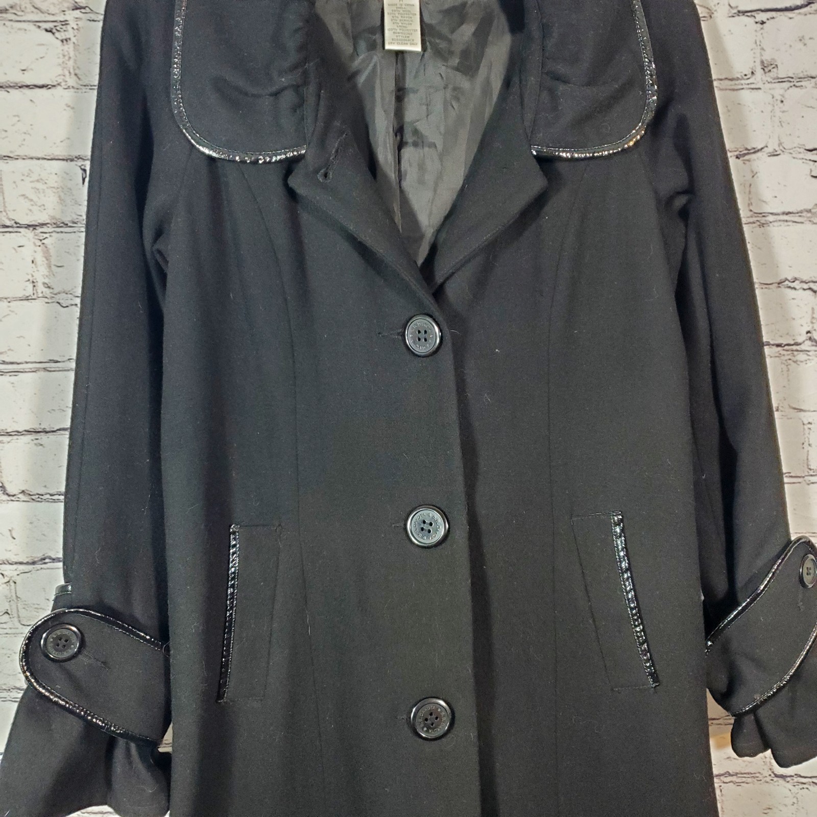 BB Dakota Black Wool Blend Coat Size M Contemporary Classic Bunched Collar 
