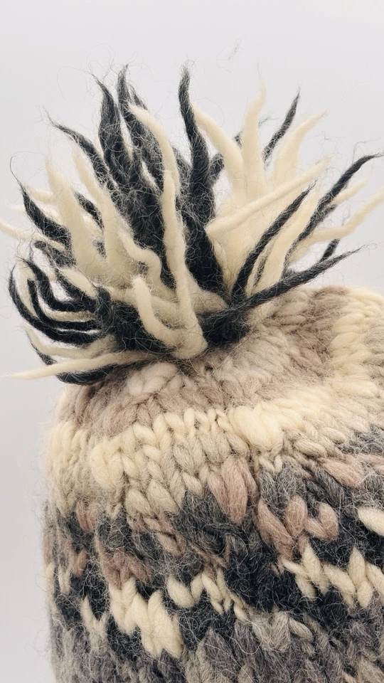 American Eagle Outfitters Trapper Hat Faux Fur Trim Fleece Cap Wool Knit Y2K VTG - Image 3 of 4