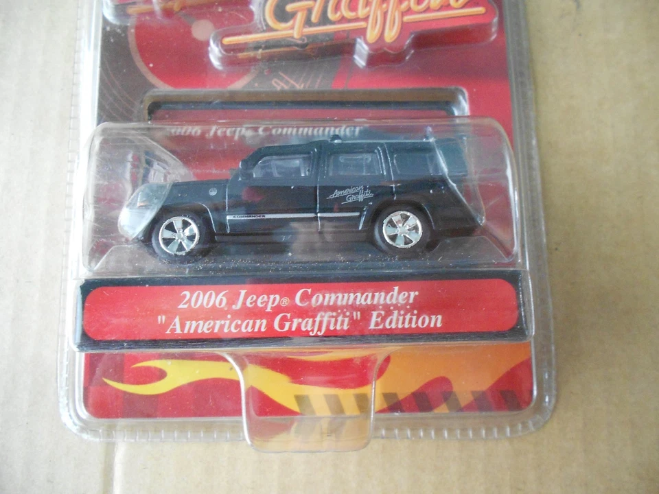 MotorMax 2006 Jeep Commander American Graffiti Edition Black 1/64 NOS NIP - Image 2 of 4