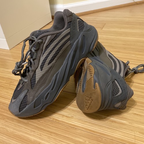 yeezy 700 9