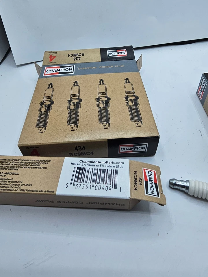 (CANTIDAD 4) Bujía Champion Copper Plus 434 RC9MC4 para Subaru Legacy 2012 Foto 3 de 4