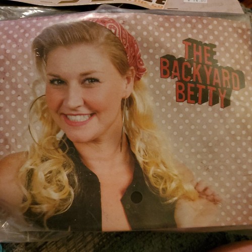 Mullet bambina in movimento Back Yard Betty - Foto 1 di 3