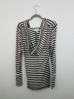 Pull à Capuche We The Free - Taille L, Rayé, Accents Métalliques Et Lacets, Très Bon état