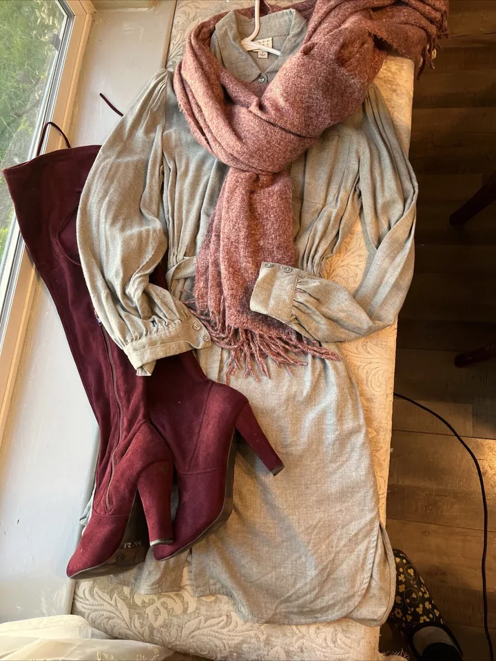 Womans Clothes And Over The Knee Burgundy Suede Boots To Match, Lot Of Six - Image 3 of 4