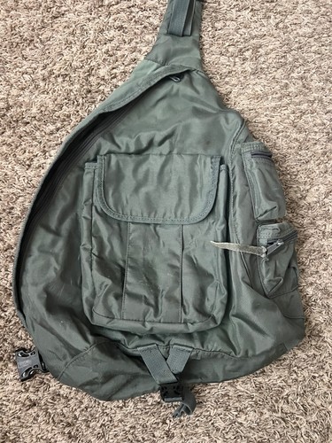 VINTAGE GAP SLING BAG!! HURRY!!!! - Gem