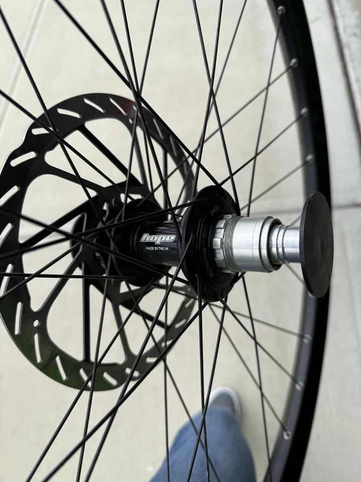 Juego de ruedas Hope Fortus 30 Pro 5 BOOST Centerlock MTB XD SRAM HS2 200 mm Rotores Foto 2 de 4