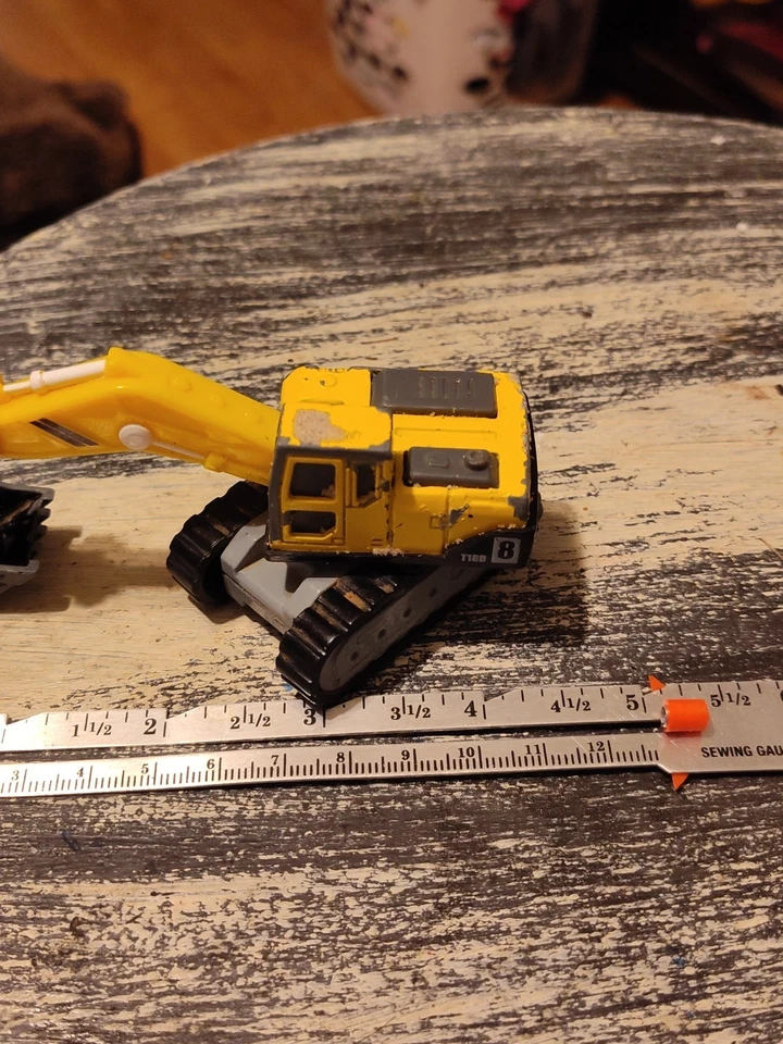 Tonka Excavator #07400 Made In 2015 Heavy Equipment Yellow T18D Hasbro  - Image 2 of 4