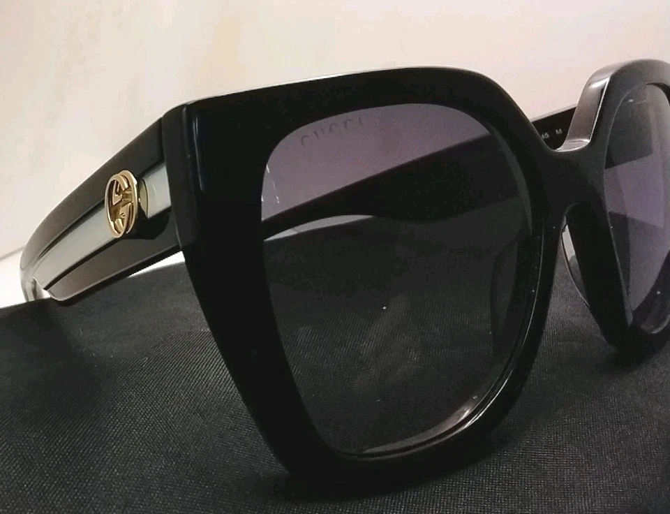 Gafas de sol GUCCI GG1300S 004 blanco y negro 55□19 145 blanco y negro Foto 2 de 4