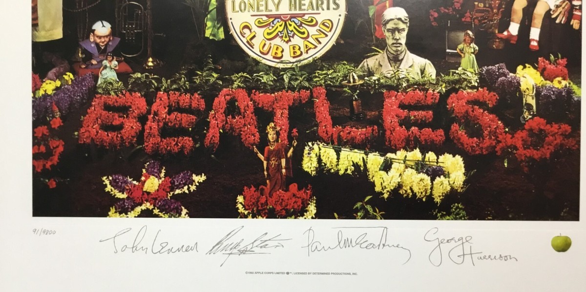 The Beatles Sgt Pepper Facsimile Signed L/ED Litho Record Album
