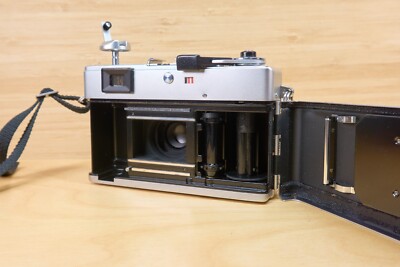 Vintage 70s Canon Canonet 28 35mm Rangefinder Film Camera, with