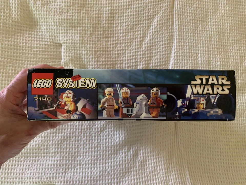 Star Wars Lego X-Wing Fighter 7140, Factory Sealed, Excellent Condition! - Image 3 of 4