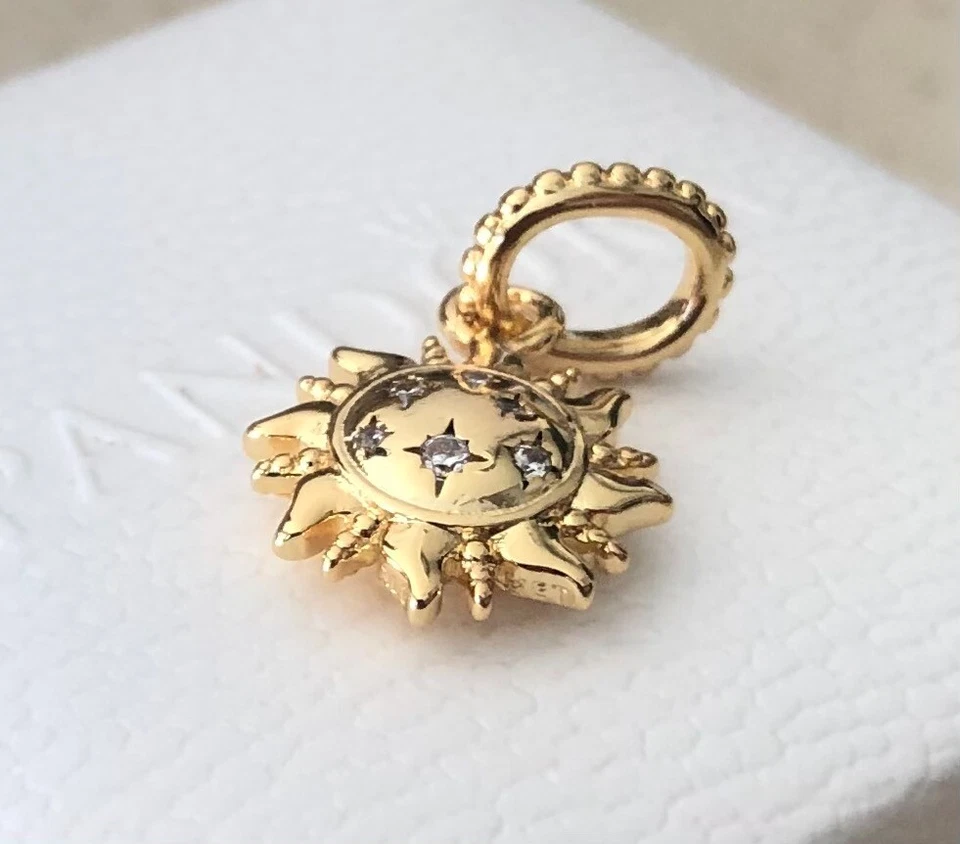 Pandora Colgante Sol Brillante Chapado en Oro 18K #368793C01 + Caja de Regalo GRATIS + Etiqueta Foto 2 de 4