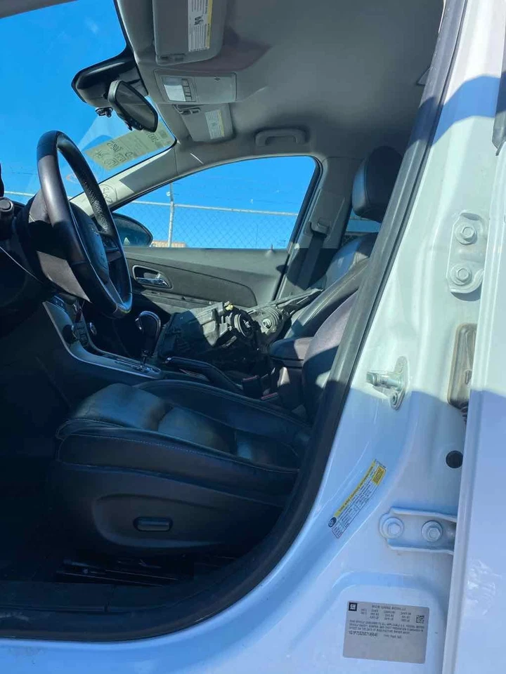 Bomba de dirección asistida usada se adapta a: Chevrolet Cruze 2014 asistencia eléctrica grado A Foto 2 de 4