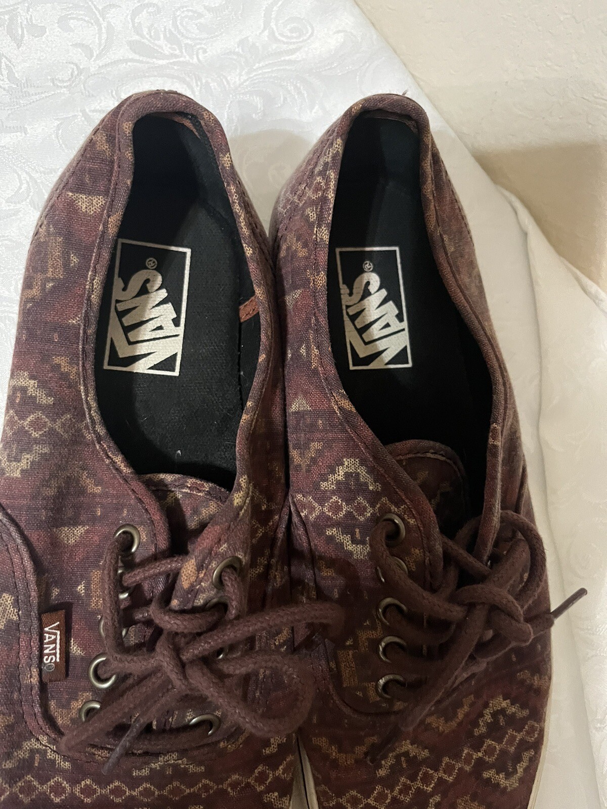 Vans Classic Canvas Aztec Skate Shoes Off The Wall TB4R Burgundy Men’s