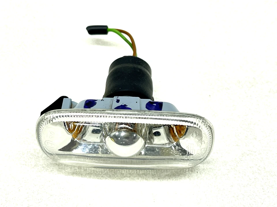 2005-2011 AUDI A6 QUATTRO REPETIDOR FRONTAL DIREITO LÂMPADA DE SETA FABRICANTE DE EQUIPAMENTO ORIGINAL - Imagem 2 de 4