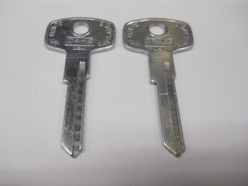 Curtis DA12 Key Blank Fits Nissan Datsun DT9 D79V Lot of 2 - Picture 1 of 2