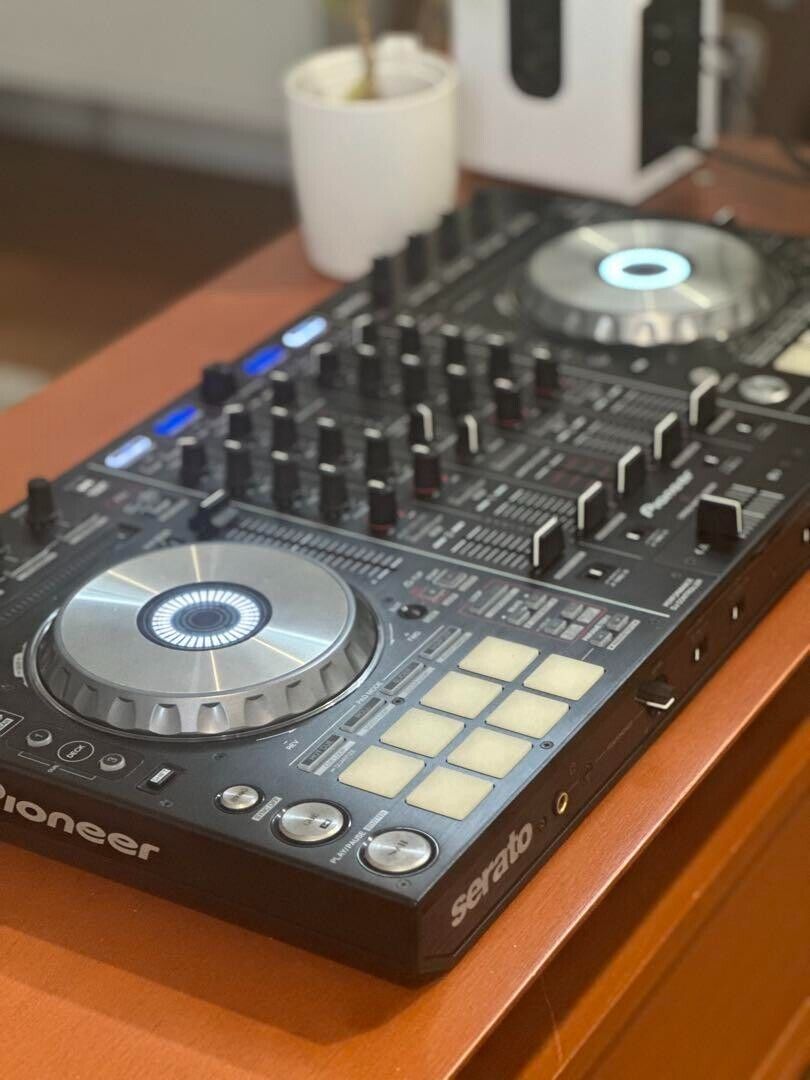 Pioneer DDJ-SX2 DJ Controller From Japan Working w/ Box Used Pioneer DDJ-SX2 DJ Controller From Japan Working w/ Box Used