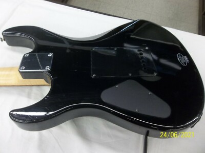 Yamaha ERG121 Electric Guitar SuperStrat BLACK with gig bag | eBay