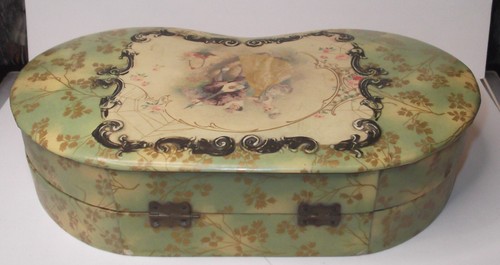 VINTAGE ANTIKE ZELLULOID-WASCHTISCHBOX FÜR HAARBÜRSTE SET ROMANTISCHES PAAR GRÜN BLUMEN - Bild 6 von 13