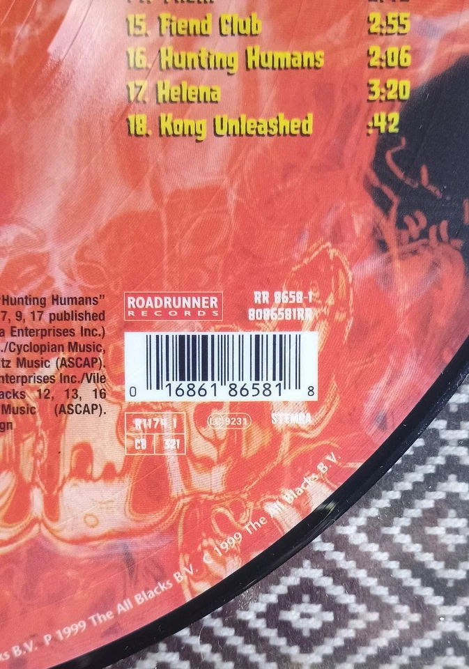 Picture Disc Vinyl Misfits "Famous Monsters" - Bild 3 von 3