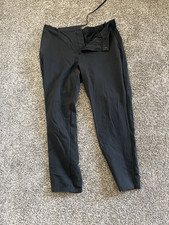 Uniqlo Dress Pants Mens Large Gray Pleated Trousers Polyester