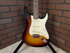 Fender American Ultra Stratocaster - Rosewood Fingerboard - Ultraburst 2022