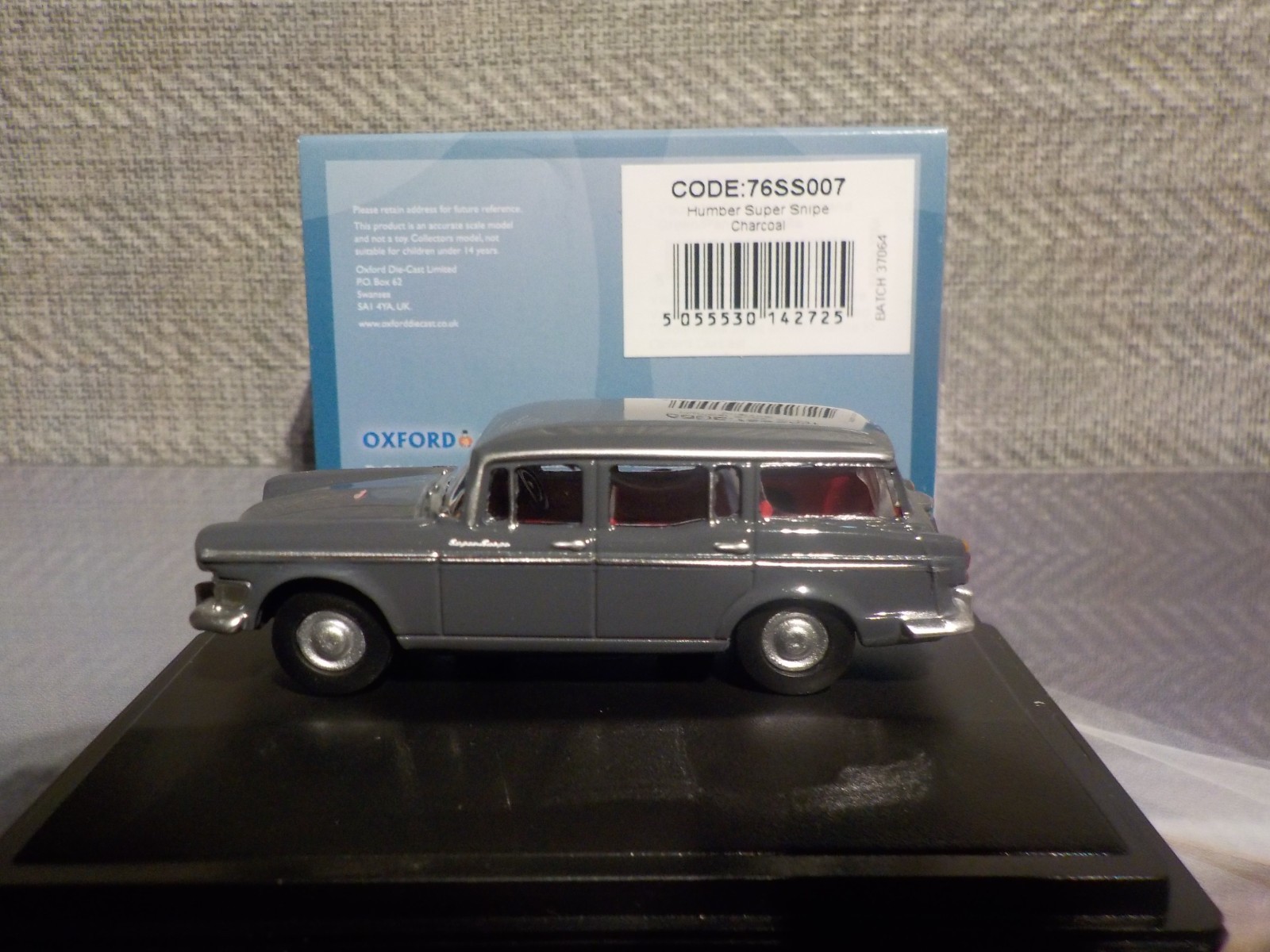 Humber Super Snipe Estate - Charcoal, Oxford Diecast 1/76 Model Car. 76ss007