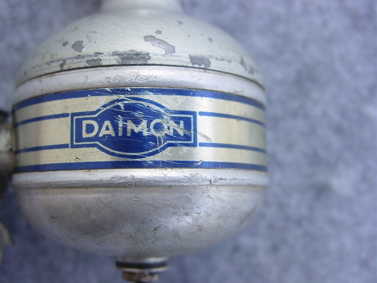 ANCIENNE DYNAMO VIELLE dinamo vintage soubitez type C 6V 3W made in