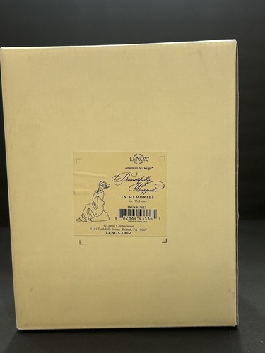Lenox Beautifully Wrapped In Memories Lady Figurine Thomas Blackshear 837622 New - Picture 10 of 10