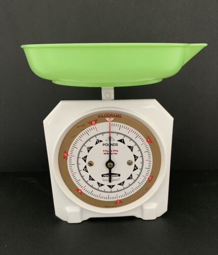 Vintage PERSINWARE 714 Scales and Green Bowl Made in Australia Kilos & Pounds