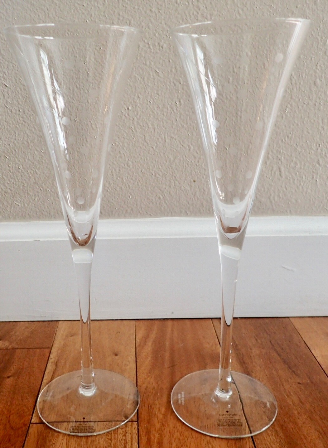Arriba 69+ imagen kate spade larabee dot champagne flutes