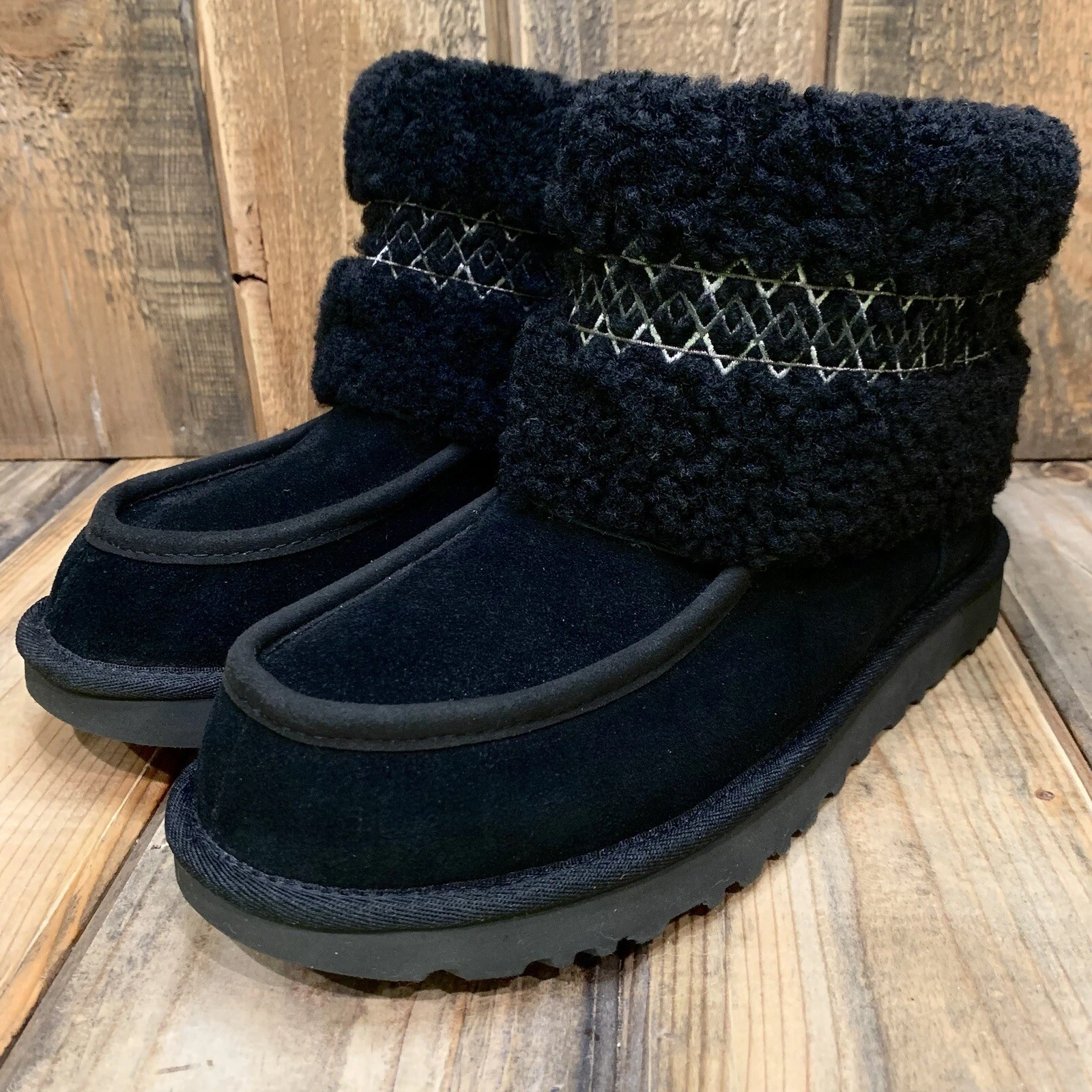 NUOVI STIVALI UGG MINI UGG TRECCIA NERO PELLE SCAMOSCIATA LANA DI PECORA US 8 UK 6 EU 39